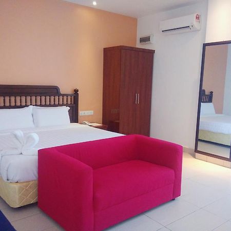Mny Hotel & Resort Kampung Teluk Nipah Zewnętrze zdjęcie
